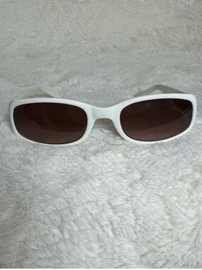 Guess White and Brown Sunglasses